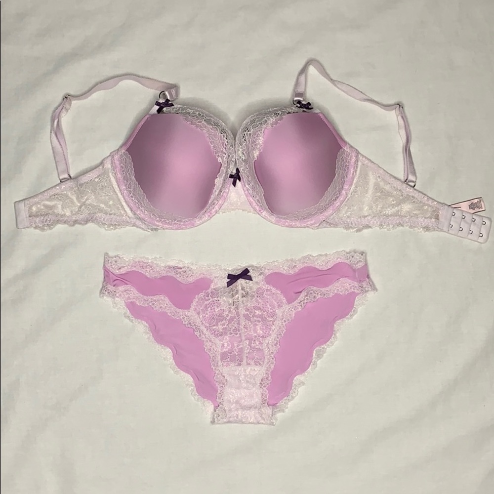 Victoria’s Secret Dream Angels Demi Bra & Cheekini